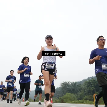 Runner Photo 7427721