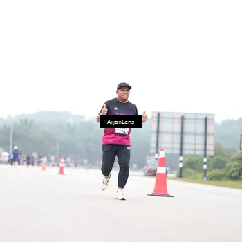 Runner Photo 7427745