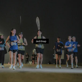 Runner Photo 7427754