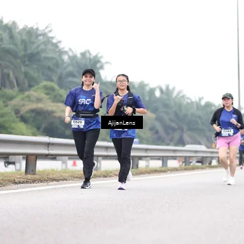 Runner Photo 7427764