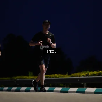 Runner Photo 7427770