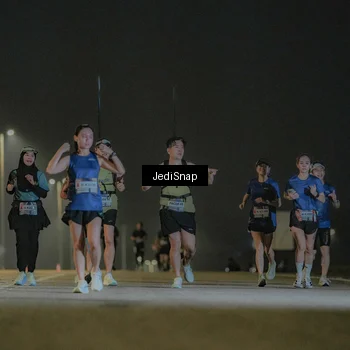Runner Photo 7427774