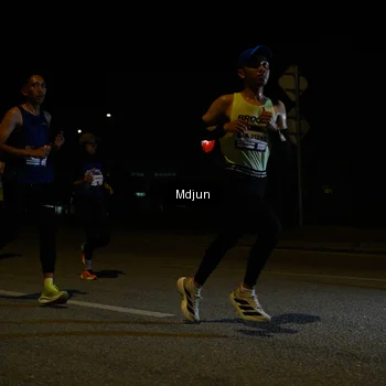 Runner Photo 7427776