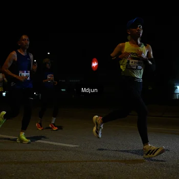 Runner Photo 7427788