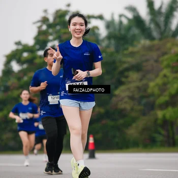 Runner Photo 7427804
