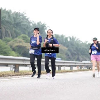 Runner Photo 7427812