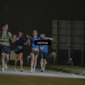 Runner Photo 7427825