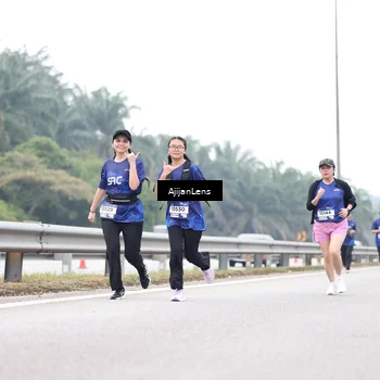 Runner Photo 7427829