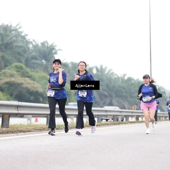 Runner Photo 7427838