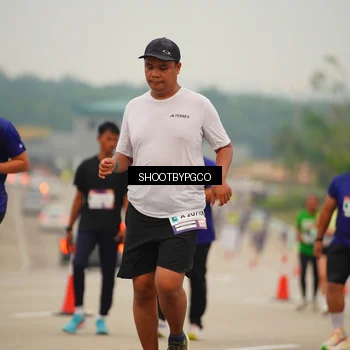Runner Photo 7427856