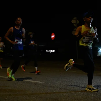 Runner Photo 7427862