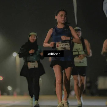 Runner Photo 7427864