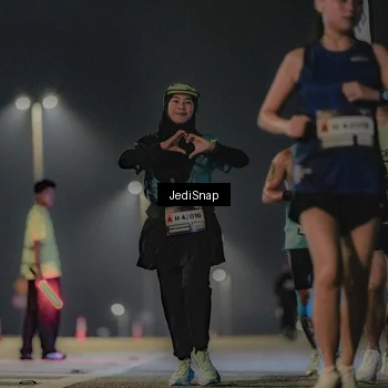Runner Photo 7427871