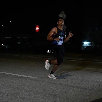 Runner Photo 7427872