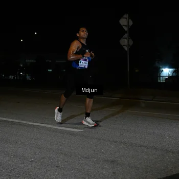 Runner Photo 7427873