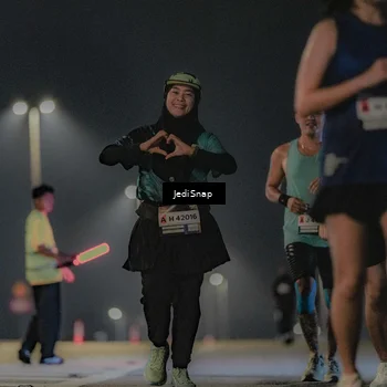 Runner Photo 7427878