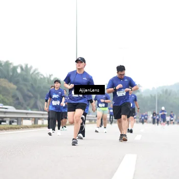 Runner Photo 7427917