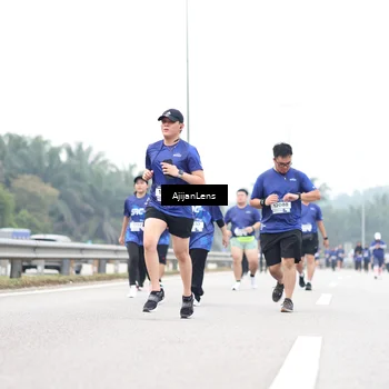 Runner Photo 7427918
