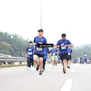 Runner Photo 7427920