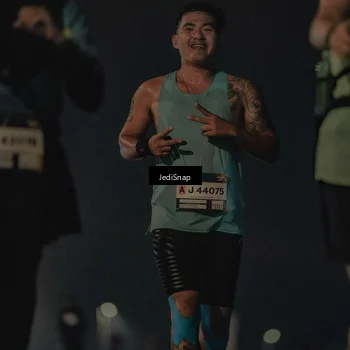 Runner Photo 7427946