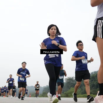 Runner Photo 7427948
