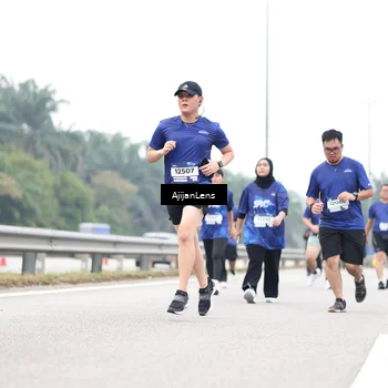 Runner Photo 7427960
