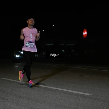 Runner Photo 7427971