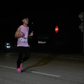 Runner Photo 7427972
