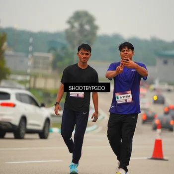 Runner Photo 7427977