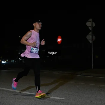 Runner Photo 7427980