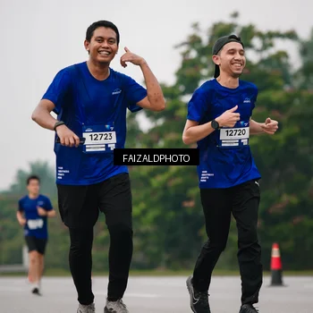 Runner Photo 7427994
