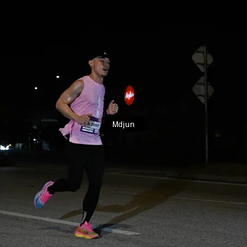 Runner Photo 7427999
