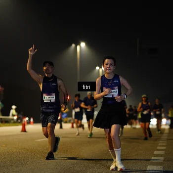 Runner Photo 7428000