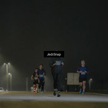Runner Photo 7428003