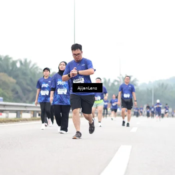 Runner Photo 7428004