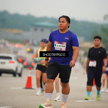 Runner Photo 7428005