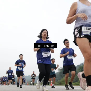 Runner Photo 7428007