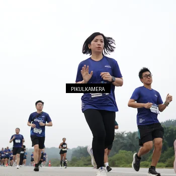 Runner Photo 7428008