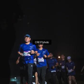 Runner Photo 7428011