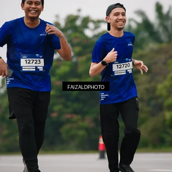 Runner Photo 7428023