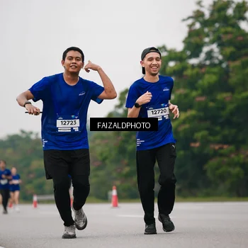 Runner Photo 7428025