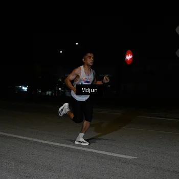 Runner Photo 7428031