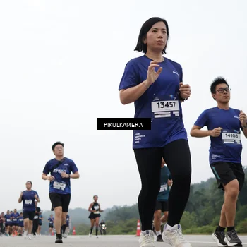 Runner Photo 7428032