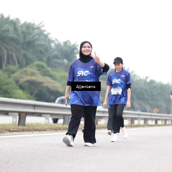 Runner Photo 7428040