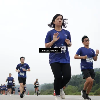 Runner Photo 7428044