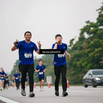 Runner Photo 7428052