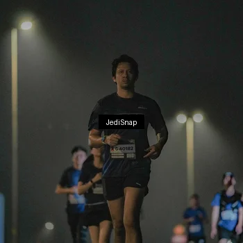 Runner Photo 7428062