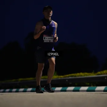 Runner Photo 7428063