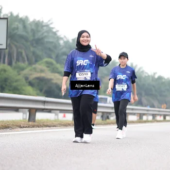 Runner Photo 7428064