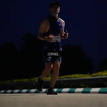 Runner Photo 7428066